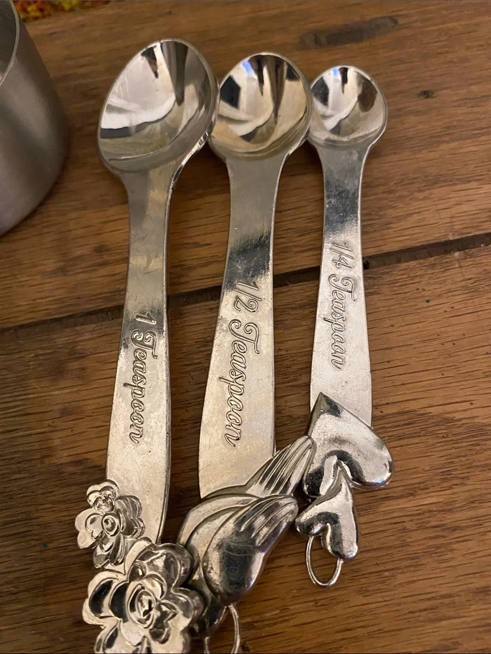Stainless Steel Measuring Cups & Decorative Spoons Set - Silver